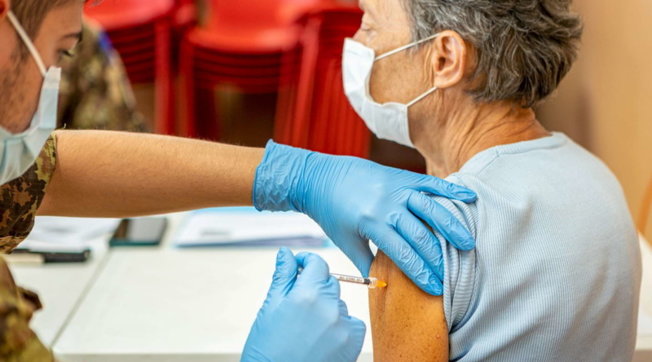 milano vaccini vaccino camper unita mobile domicilio aeronautica areu
