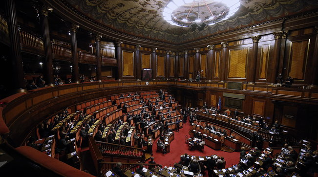 fiducia senato, protesta m5s