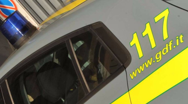 guardia di finanza gdf fiamme gialle, generica