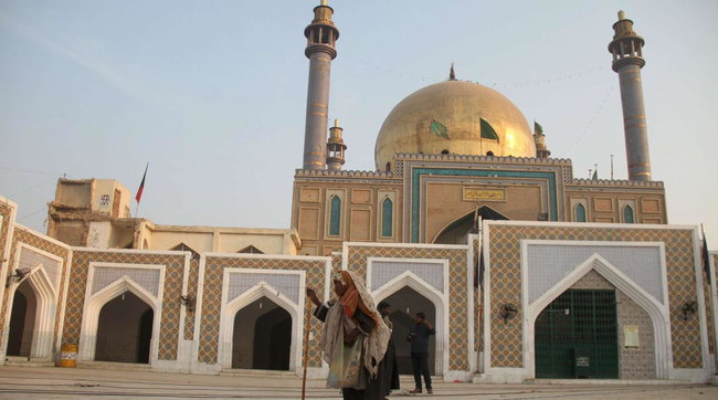 pakistan kamikaze strage moschea