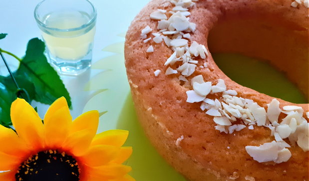Ciambella mandorle e limoncello
