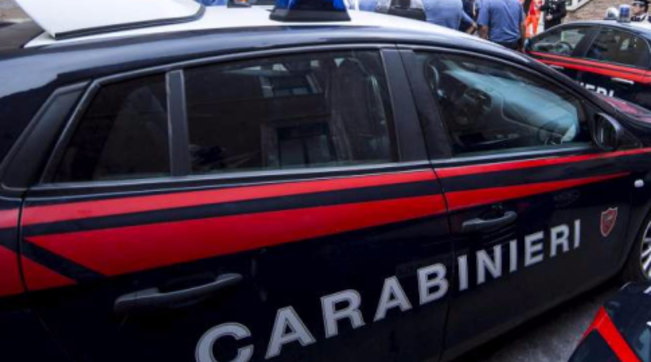 carabinieri 112 roma accoltellati