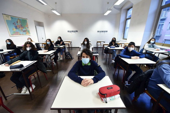 scuola superiori aula studenti