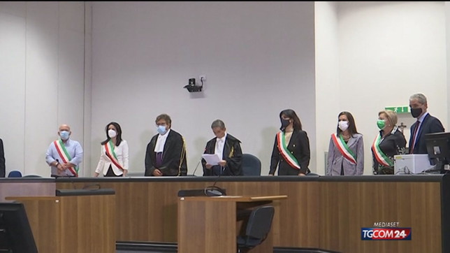 Stato-mafia, appello: assolti i carabinieri e Marcello Dell'Utri