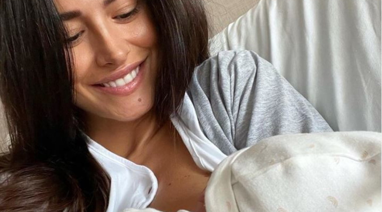 Michela Coppa è diventata mamma: è nata Fara Alma