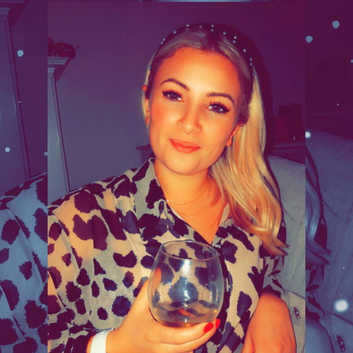 Gb, nonna record a 33 anni: l'album di famiglia di Gemma Louise