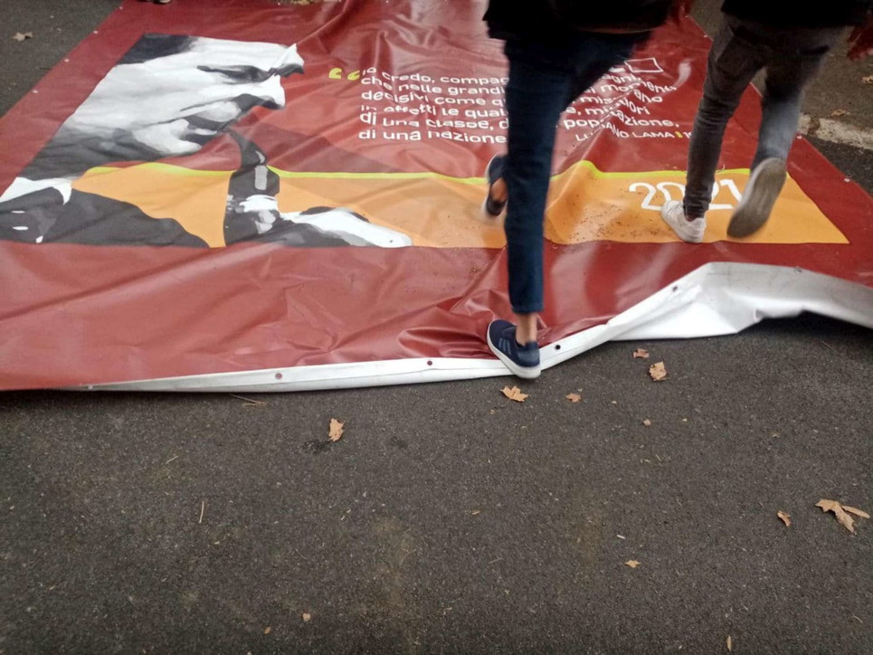 Proteste Green pass, assaltata la sede della Cgil a Roma