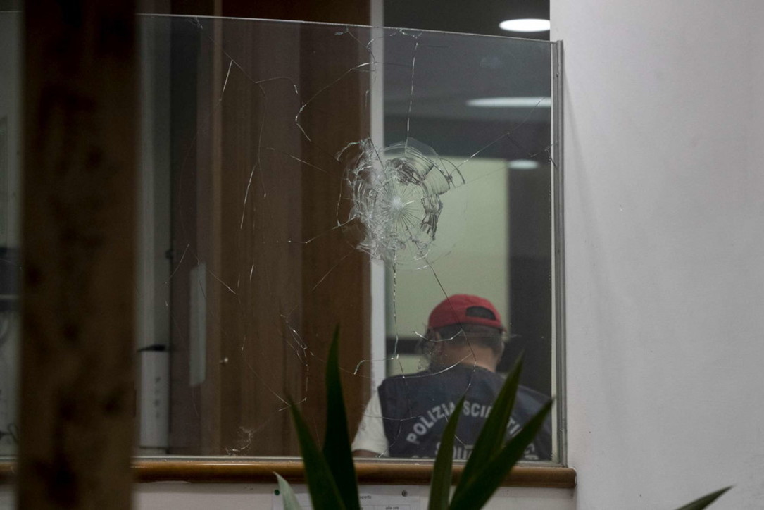 Proteste Green pass, assaltata la sede della Cgil a Roma