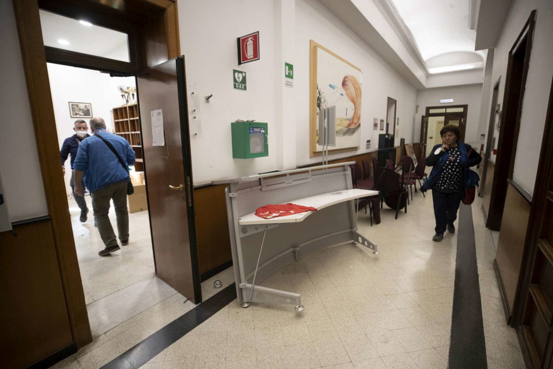 Proteste Green pass, assaltata la sede della Cgil a Roma