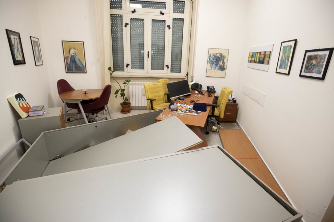 Proteste Green pass, assaltata la sede della Cgil a Roma