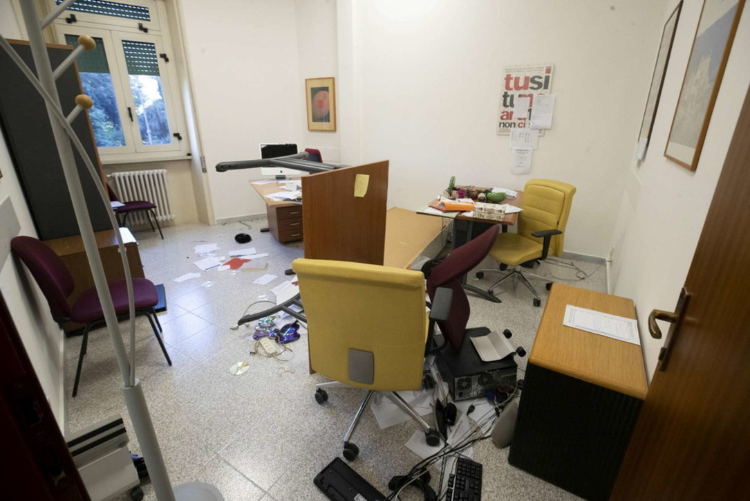 Proteste Green pass, assaltata la sede della Cgil a Roma