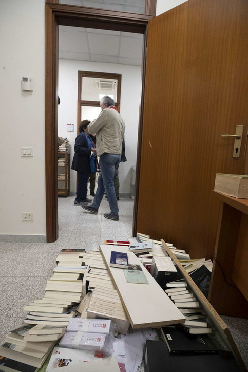 Proteste Green pass, assaltata la sede della Cgil a Roma