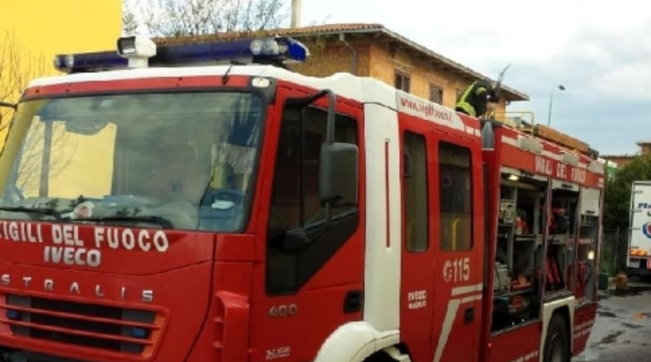 vigili del fuoco pompieri 115 generica