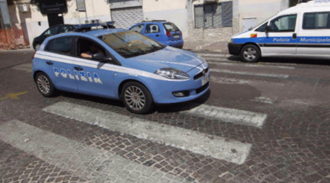 napoli,incidente mortale dopo rapina
