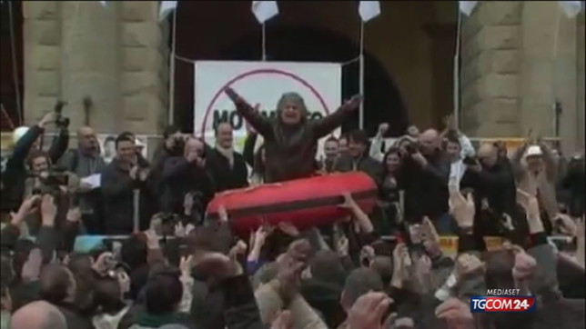 Amministrative, implode il M5s