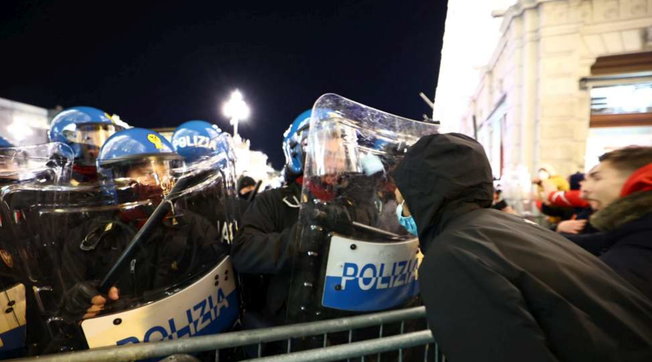 trieste, manifestazione, no green pass