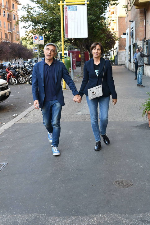 Dalla Barale a Ligabue, guarda cosa fanno i vip nel tempo libero