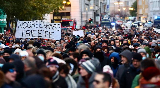 trieste, manifestazione, no green pass