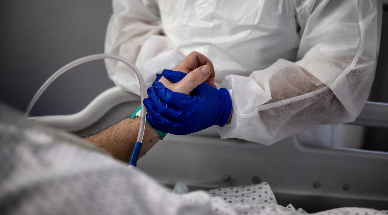 Variante Omicron, tutto quello che cʼè da sapere Variante Omicron, tutto quello che cʼè da sapere
