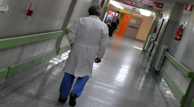 infermieri medici ospedale corsia generico medico infermiere dottore