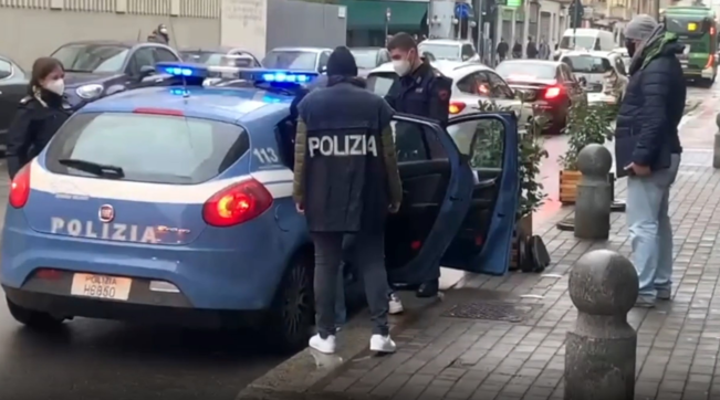 113 polizia 19enne arrestata milano isis terrorismo