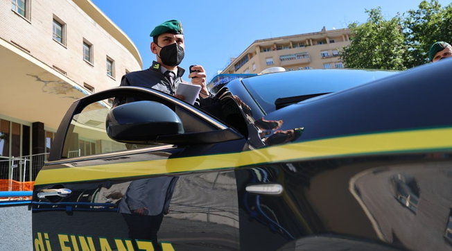 gdf guardia di finanza 117