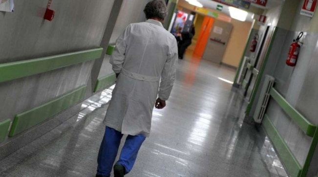 infermieri medici ospedale corsia generico medico infermiere dottore