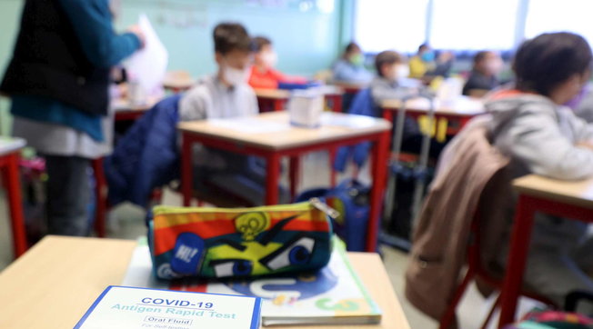scuola inverno banchi aule