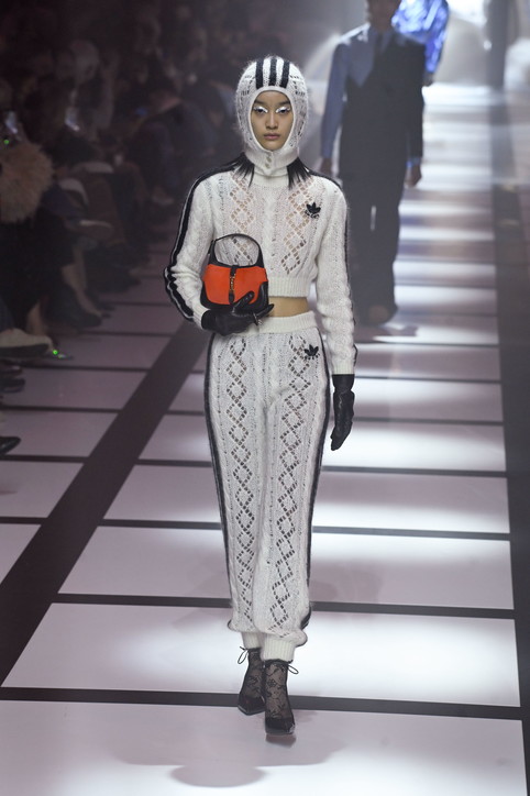 Sfilate Milano Fashion Week: Gucci svela la collaborazione con Adidas