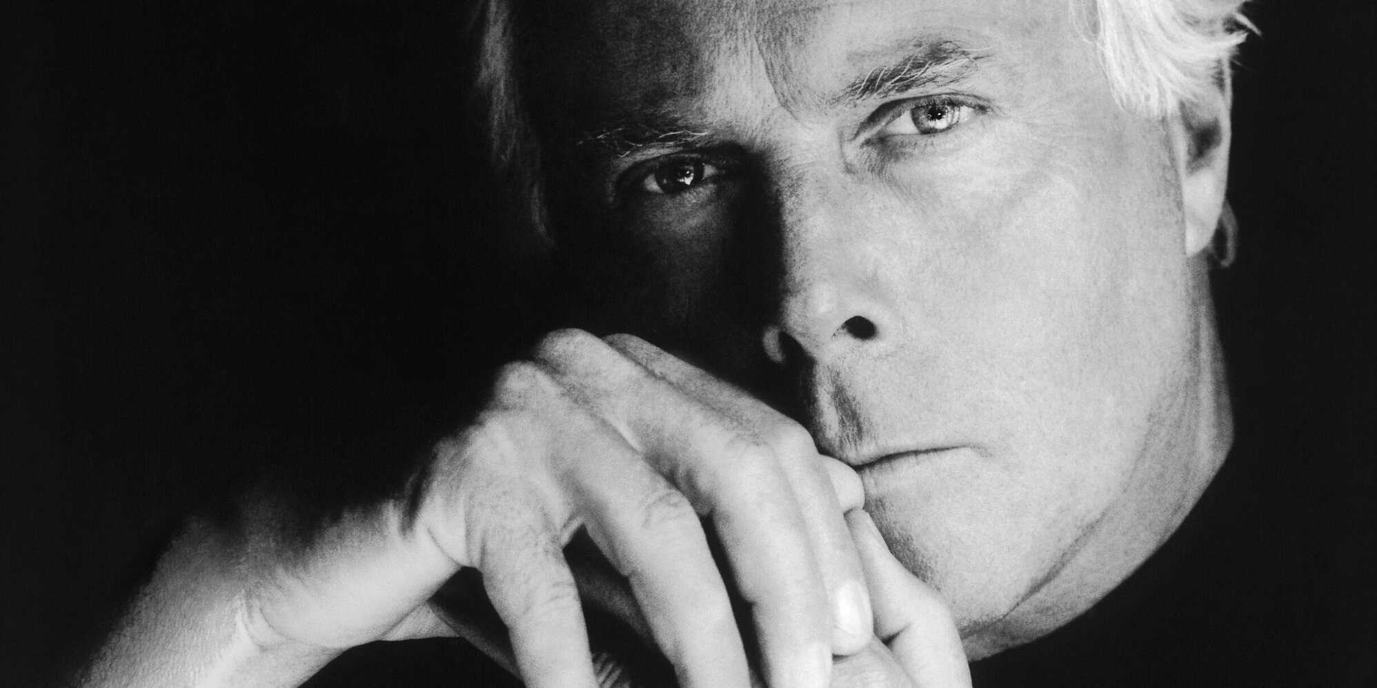 Ucraina: Giorgio Armani dona 500 mila euro e abiti per i profughi