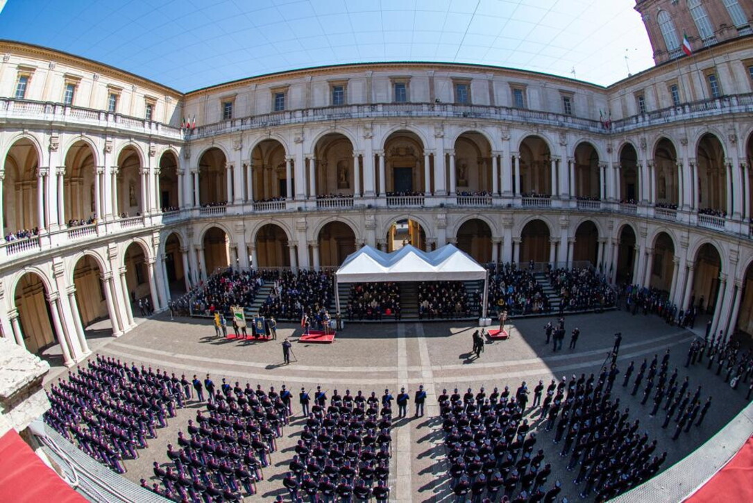 All'Accademia militare di Modena il giuramento degli allievi ufficiali