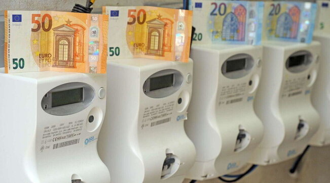 bollette bolletta luce gas rincari