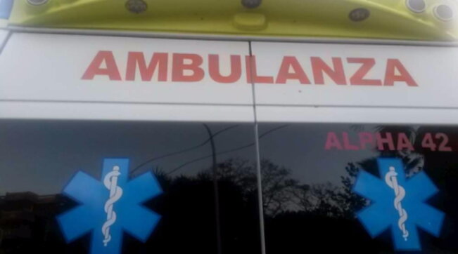 ambulanza 118 generica giorno estate