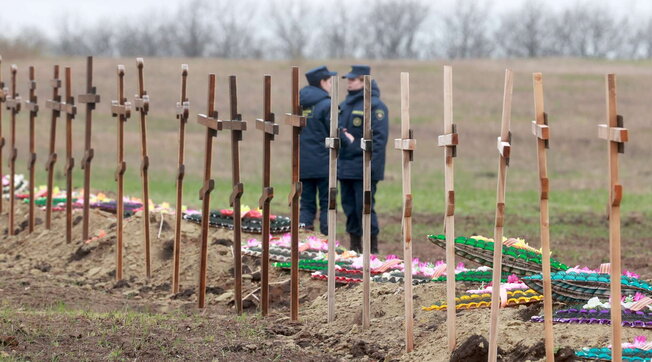 ucraina cimitero cimiteri tomba tombe fiori sepolture