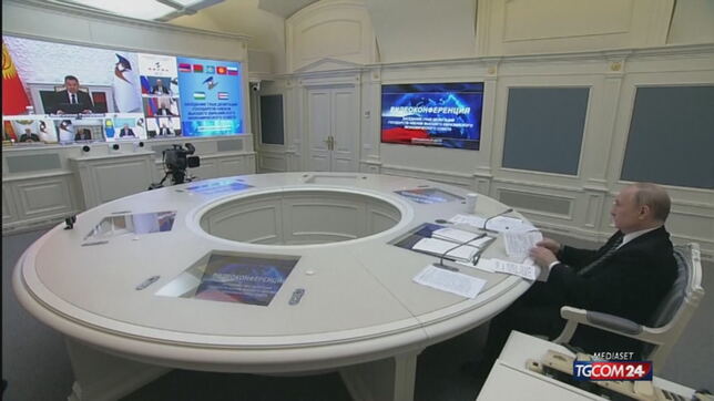 Putin: "Pressioni Occidente sono un'aggressione"