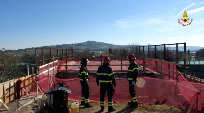 crollo ponte Camerano a14