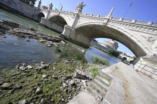 roma, tevere, siccita, archeologia, ponte neroniano