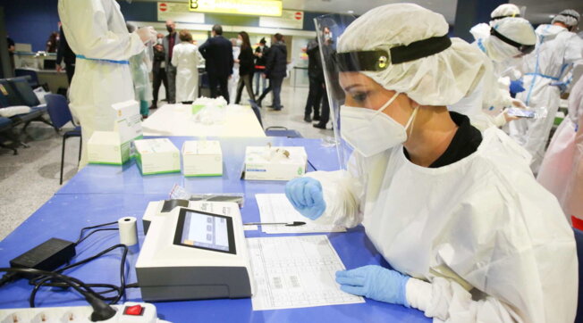 cagliari elmas aeroporto tamponi zona bianca