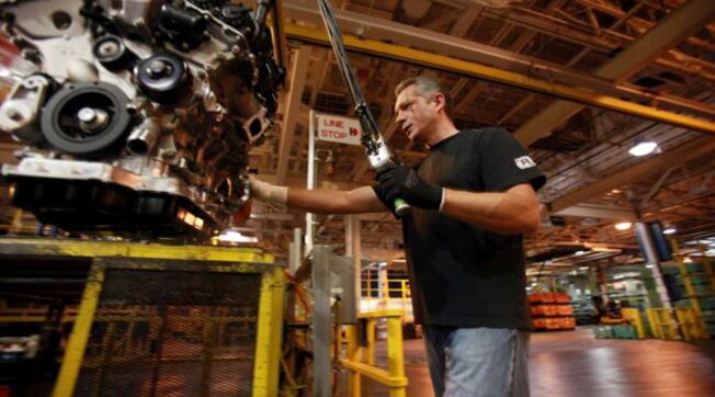 pil istat produzione economia fiat chrysler catena montaggio