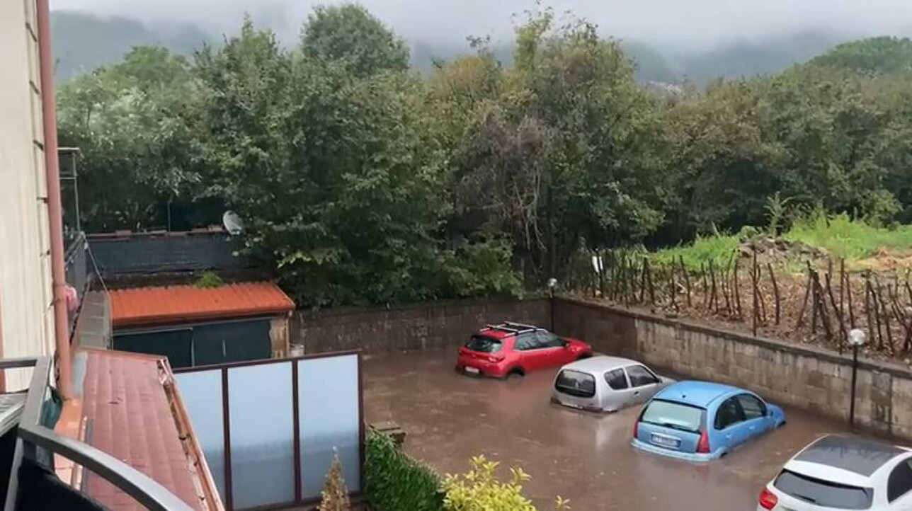 Maltempo, acqua e fango invadono Monteforte Irpino