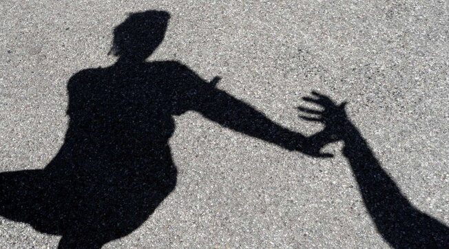 femminicidio stupro violenza sessuale abusi bullismo violenza donne