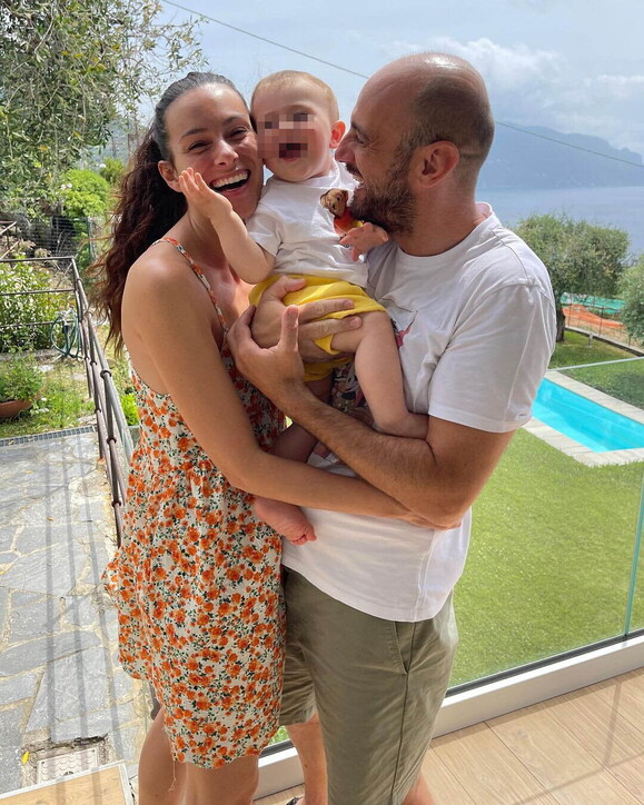 Paola Turani emozionata: 