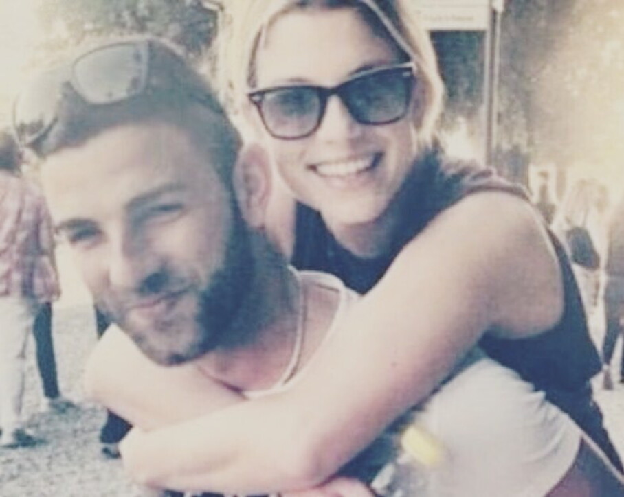 Emma Marrone, il fratello giura come vigile del fuoco