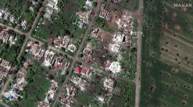 foto satellitari bombardamenti Lyman Popasna Donbass