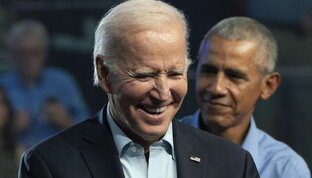 Midterm, Catherine Cortez Masto rieletta in Nevada: il Senato Usa ai democratici | Joe Biden esulta, i repubblicani incolpano Donald Trump