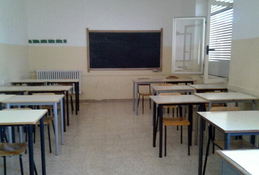 classe vuota scuola