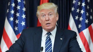 Midterm, altro schiaffo a Trump: rieletta la senatrice che ne chiese le dimissioni