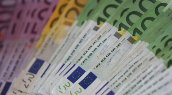 euro soldi bce spread moneta, generica