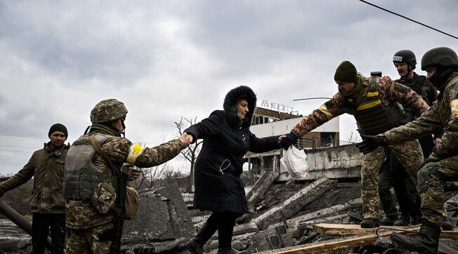 ucraina kiev irpin civili fuga profughi sfollati rifugiati