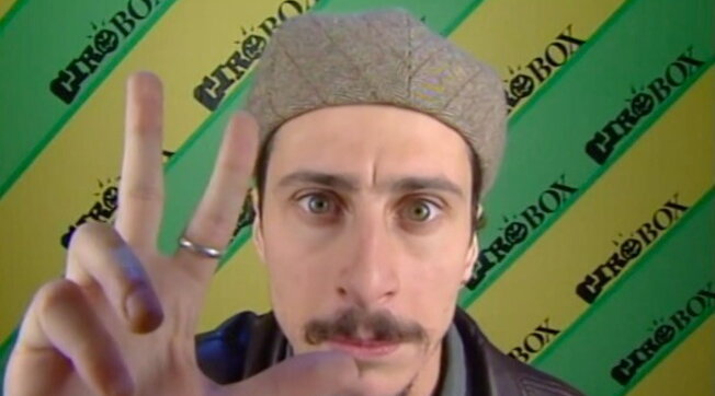 Luca Bizzarri e il Natale senza la fidanzata a "Ciro, il figlio di Target" del 1997